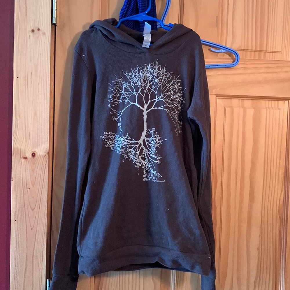 Hooded long sleeve Vermont tree thermal